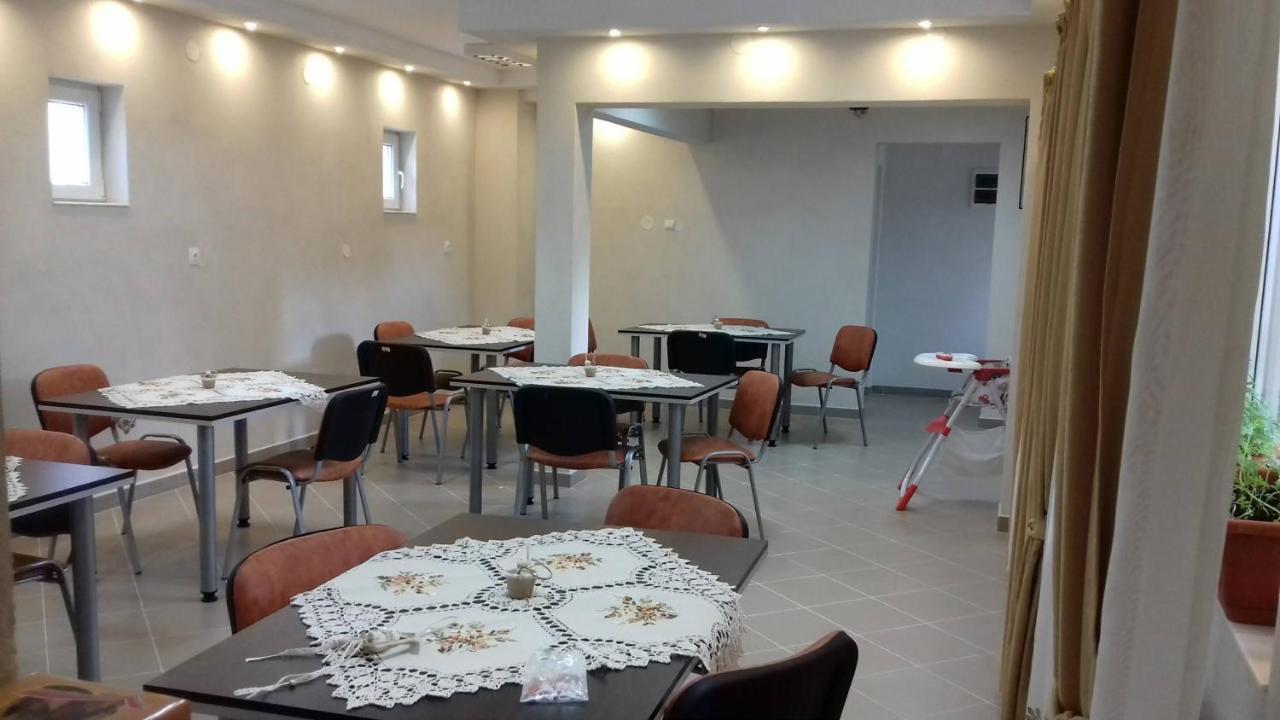 Pensiunea Fabian Vendeghaz Corund  Εξωτερικό φωτογραφία